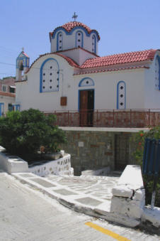 Kerk met waterbron in Piles op Karpathos Griekenland
