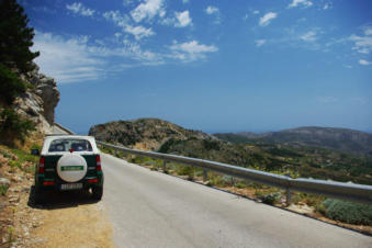 Weg door de bergen naar Lastos Karpathos Griekenland