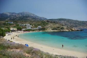 Lefkos op Karpathos in het noorden heeft tal van baaien