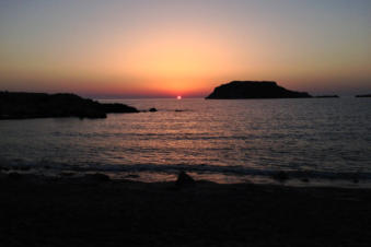 Altijd een schitterende zonsondergang bij Lefkos Karpathos