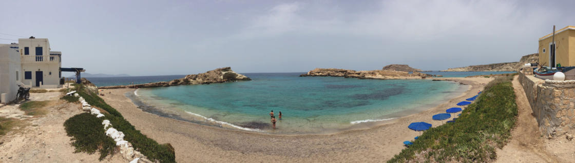 Een van de rustige stranden bij Lefkos op Karpathos