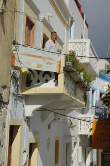 Huizen met kleine balkonnetjes in Olympos