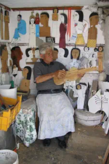 Tekeningen in het atelier van deze "kunstenaar"